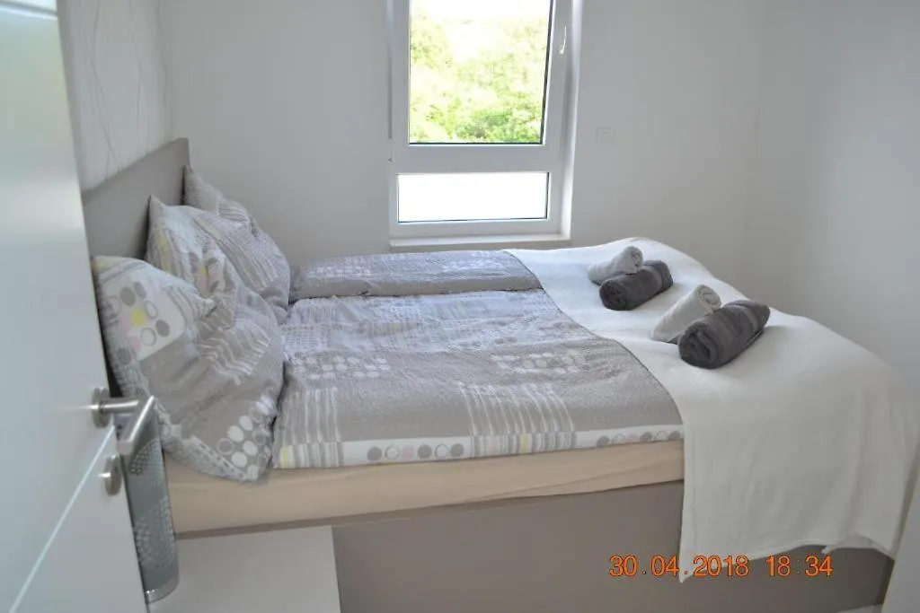My Paradies - Njivice Penthouse***