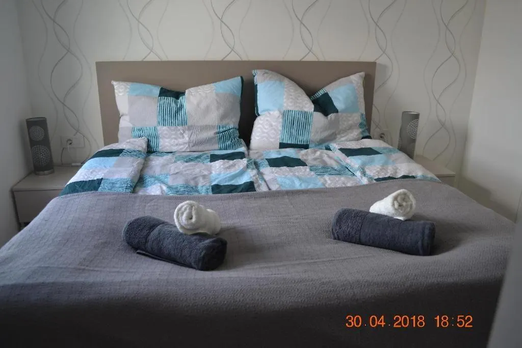 My Paradies - Njivice Penthouse*** 0*,  Croatia
