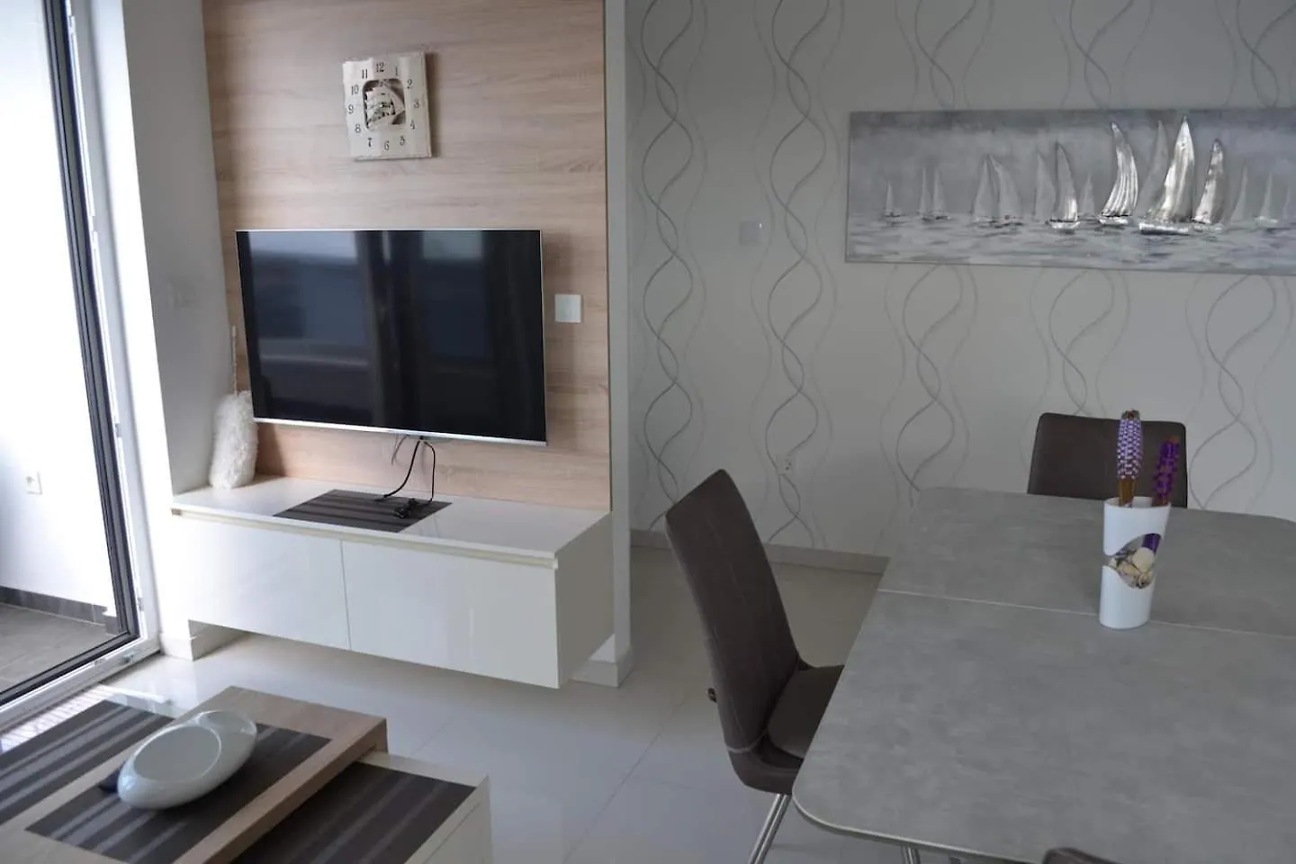 My Paradies - Njivice Penthouse*** 0*,  Croatia